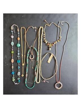 10 Necklaces / Fashion / Costume (L37)